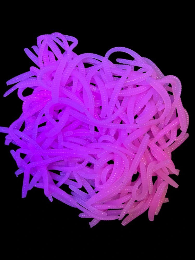 RYVALURES - TROUT WORM 2,8" (7cm) FLUO BUBBLE GUM 20KS